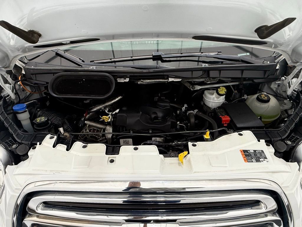 Used 2019 Ford Transit 350 XLT image 9