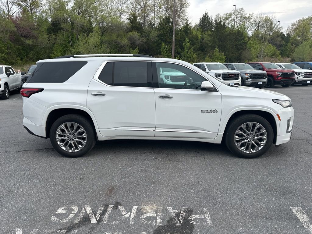 Used 2023 Chevrolet Traverse High Country w/ LPO, Cargo Package image 4