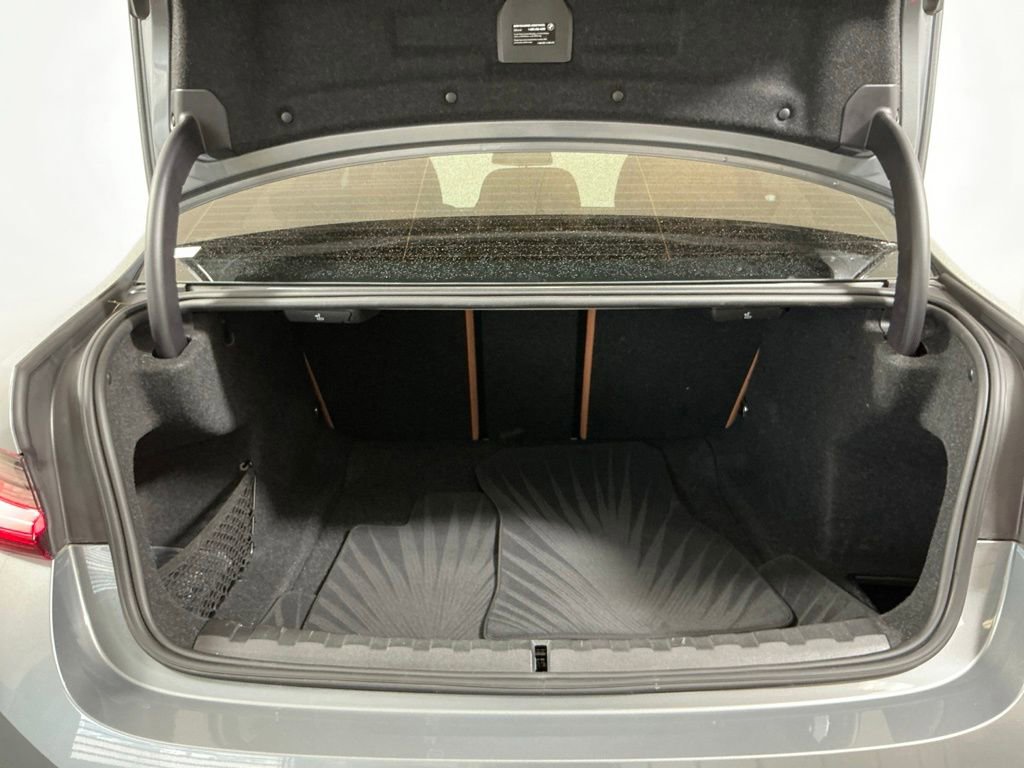 Certified 2025 BMW 330i Sedan w/ Convenience Package RWD image 29