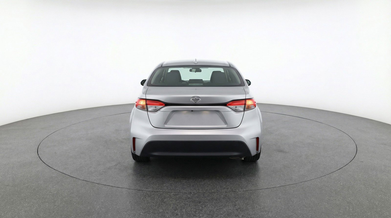 Used 2025 Toyota Corolla LE image 7