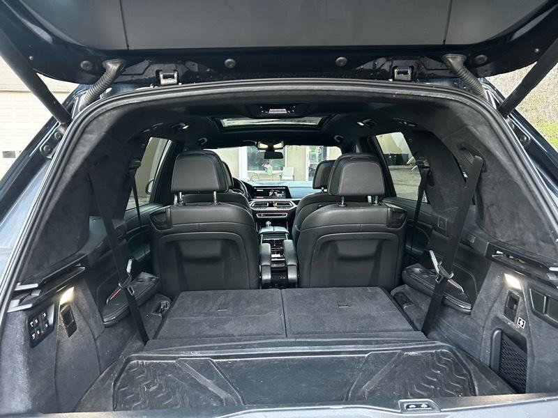 Used 2019 BMW X7 xDrive50i w/ M Sport Package image 16