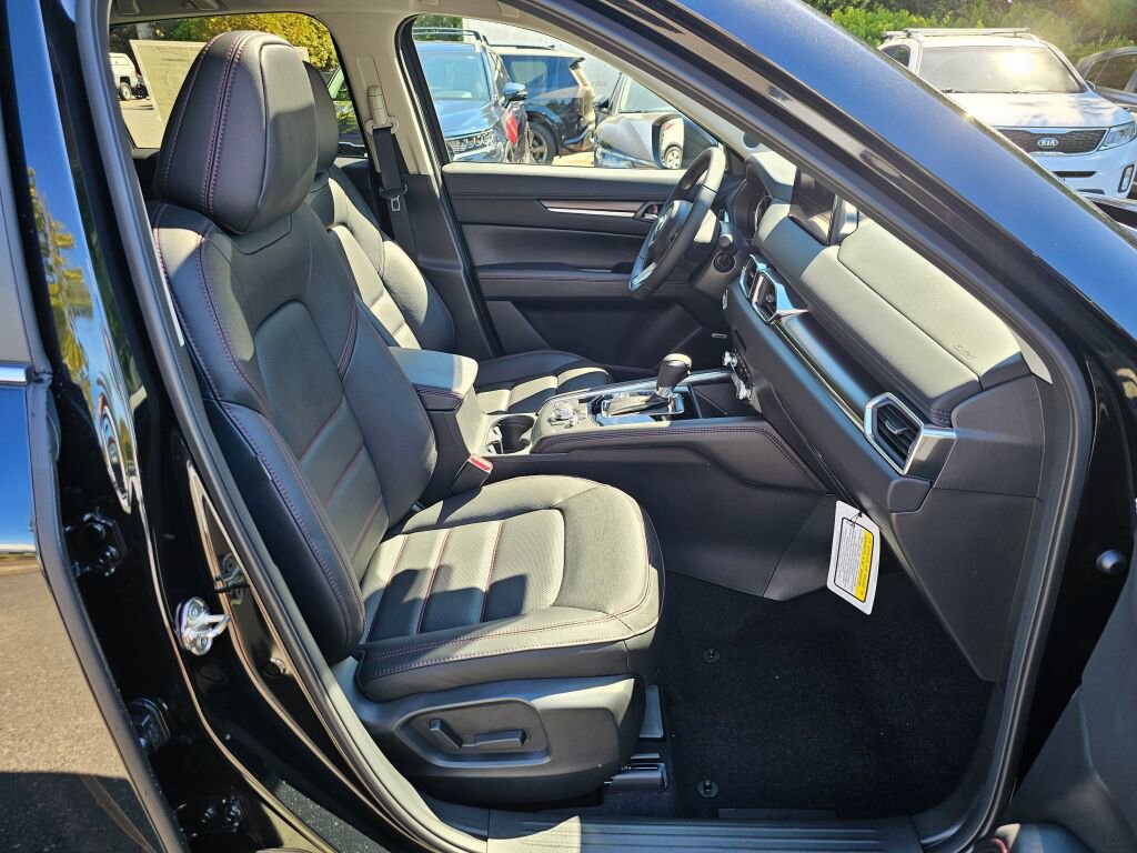 New 2025 MAZDA CX-5 Carbon Edition image 30