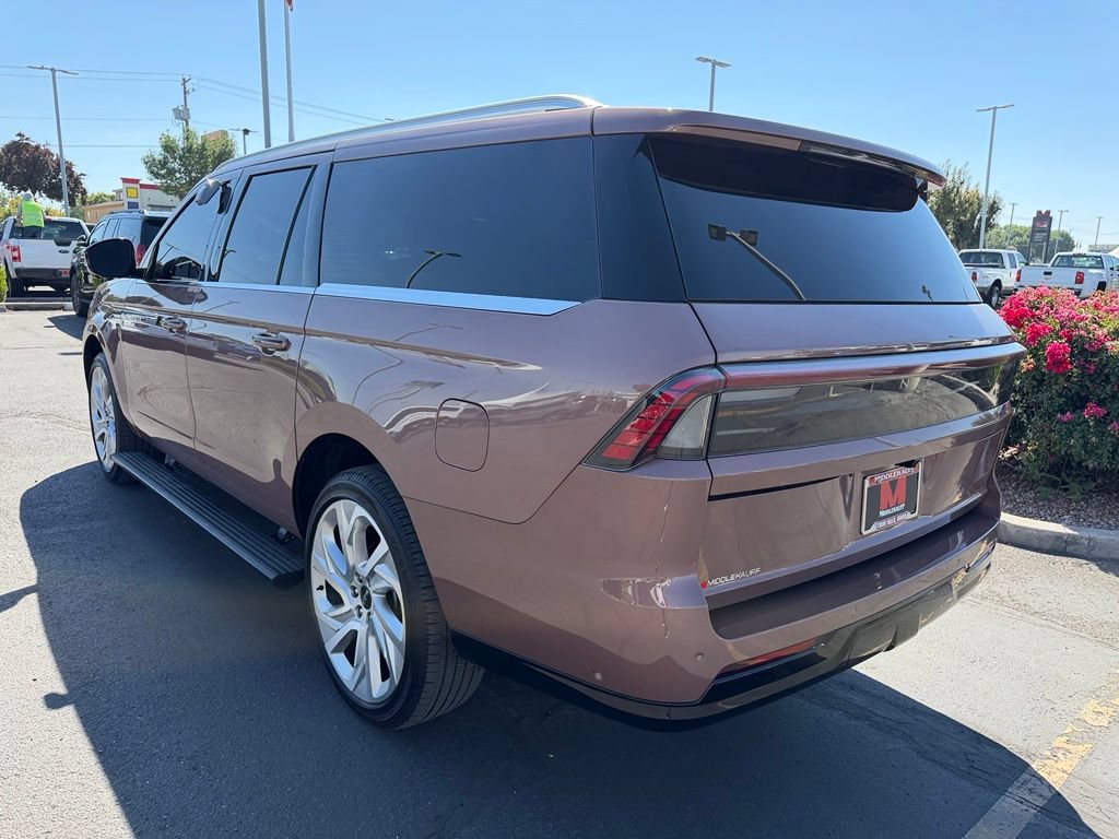 Used 2025 Lincoln Navigator L Black Label AWD/4WD image 5