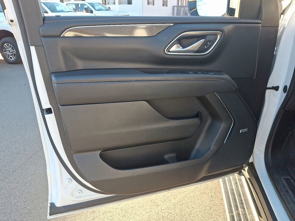 Used 2022 GMC Yukon AT4 image 12