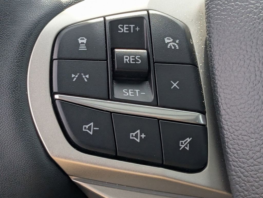 New 2025 Ford Explorer Active w/ Active Comfort Package image 32