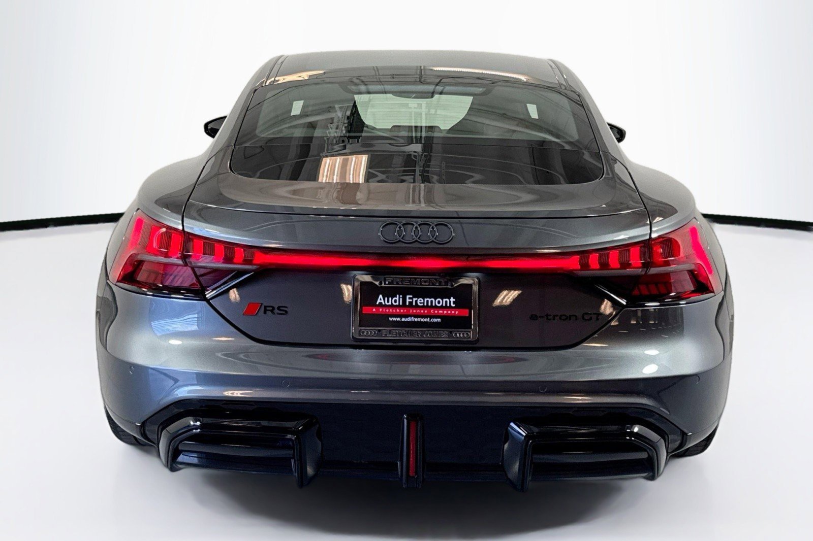 Used 2025 Audi RS e-tron GT performance w/ 21" Wheel Package AWD/4WD image 6