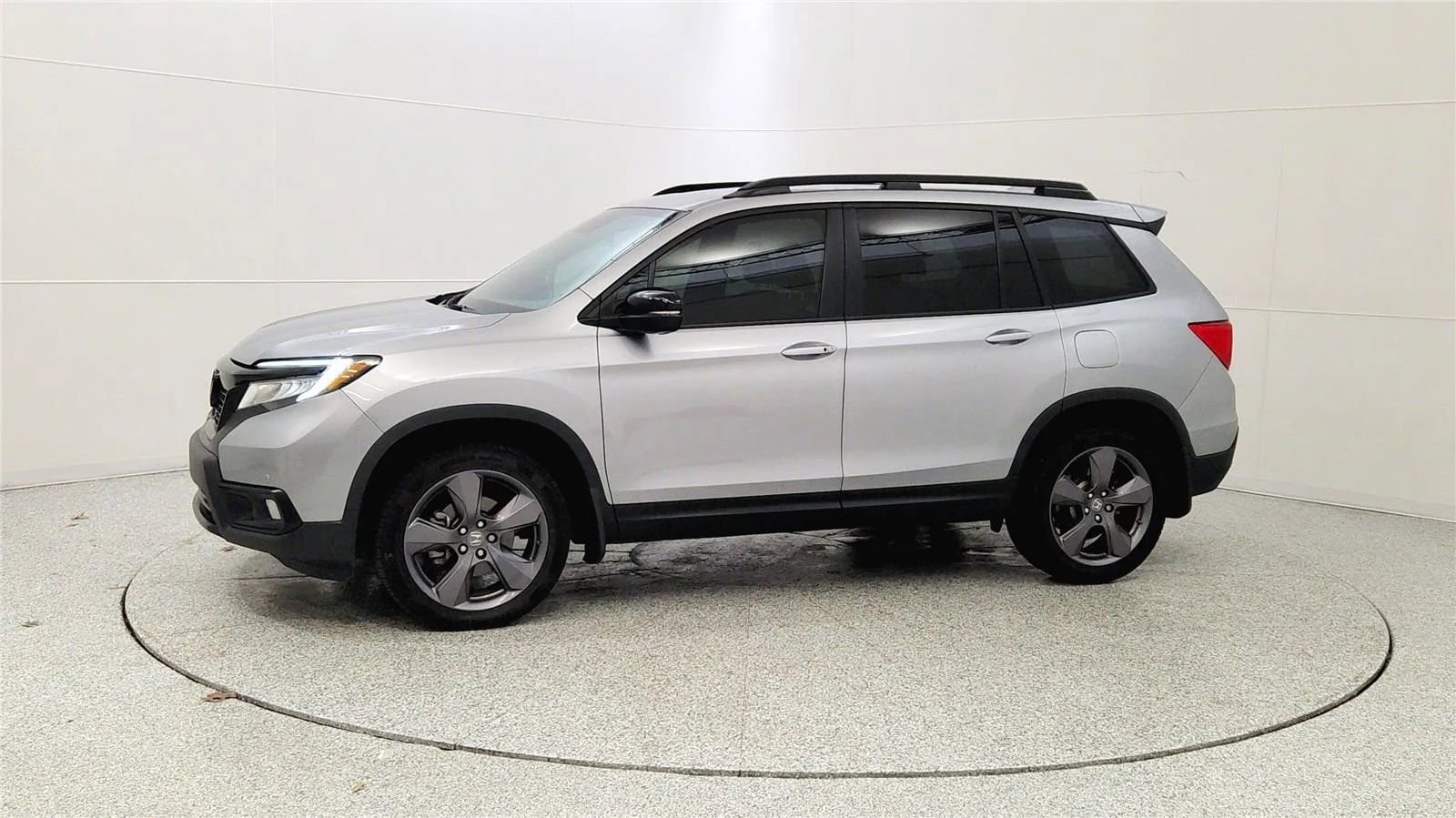 Used 2020 Honda Passport Touring image 4