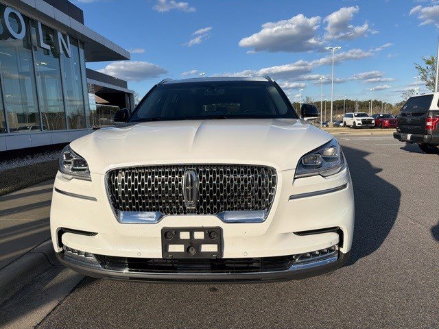 Used 2023 Lincoln Aviator Reserve w/ Equipment Group 201A image 9