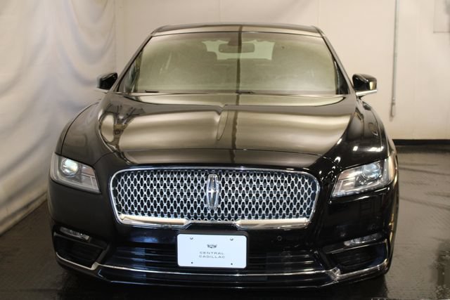 Used 2017 Lincoln Continental Select FWD image 3