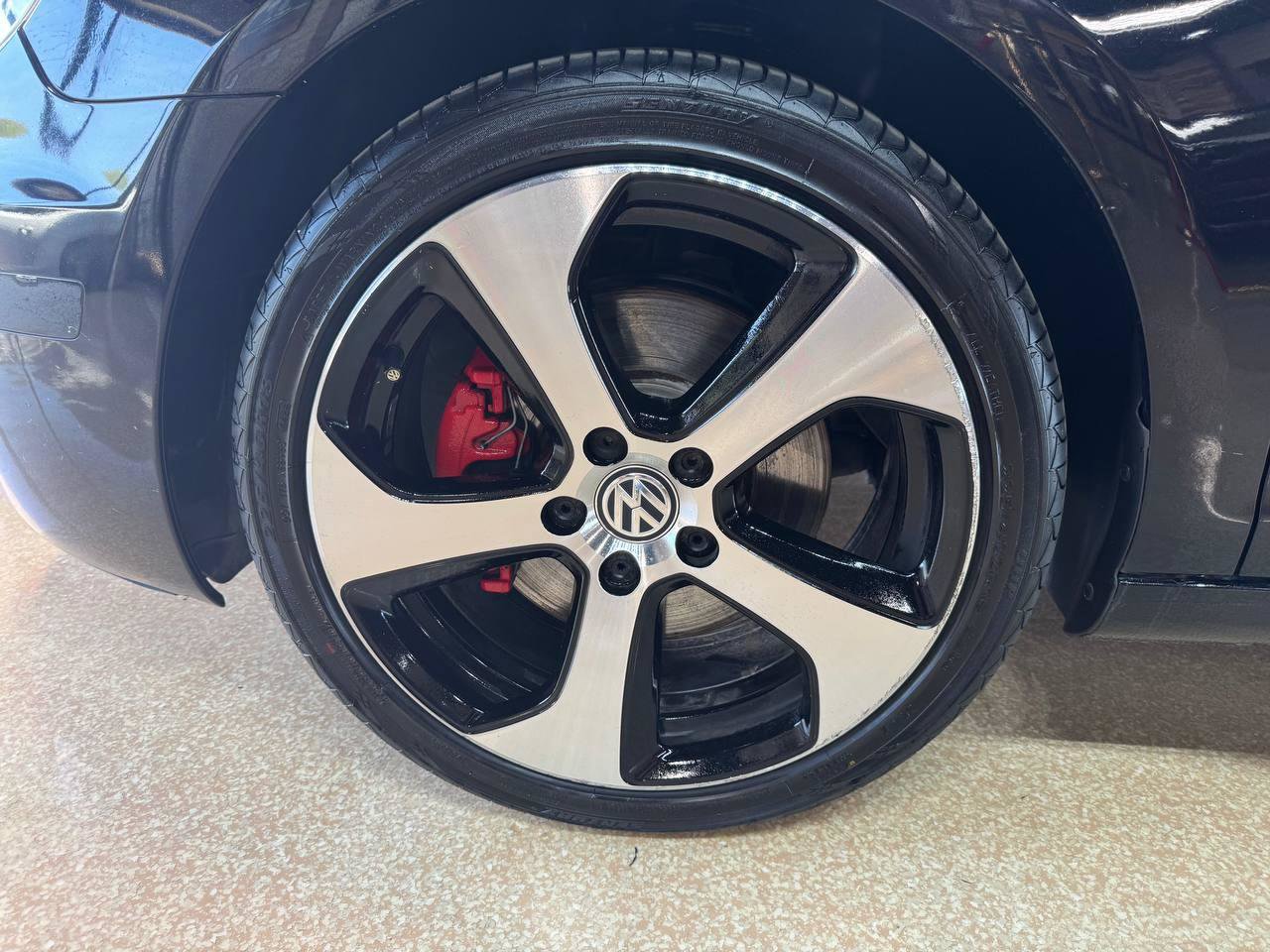Used 2013 Volkswagen GTI 2-Door image 24