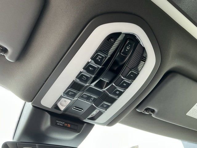 New 2025 Porsche Macan image 23