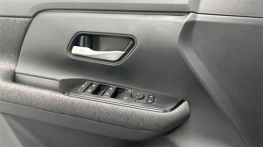 New 2026 Nissan Kicks SV w/ Cold Weather Package image 15