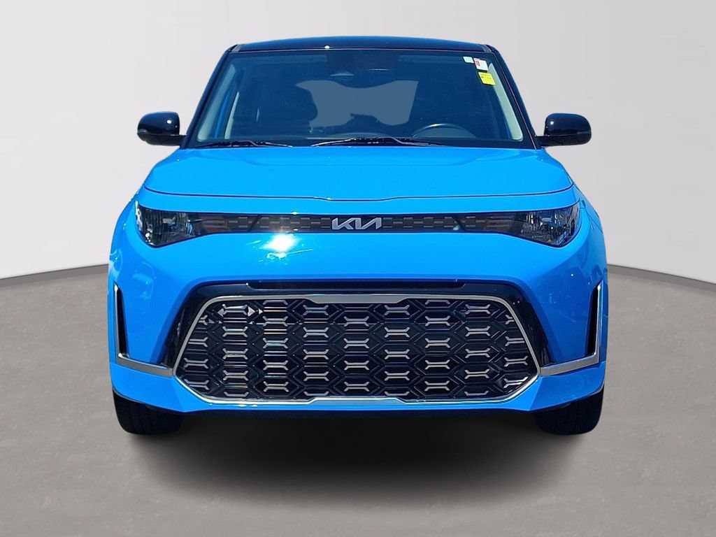 Used 2023 Kia Soul GT-Line FWD image 2