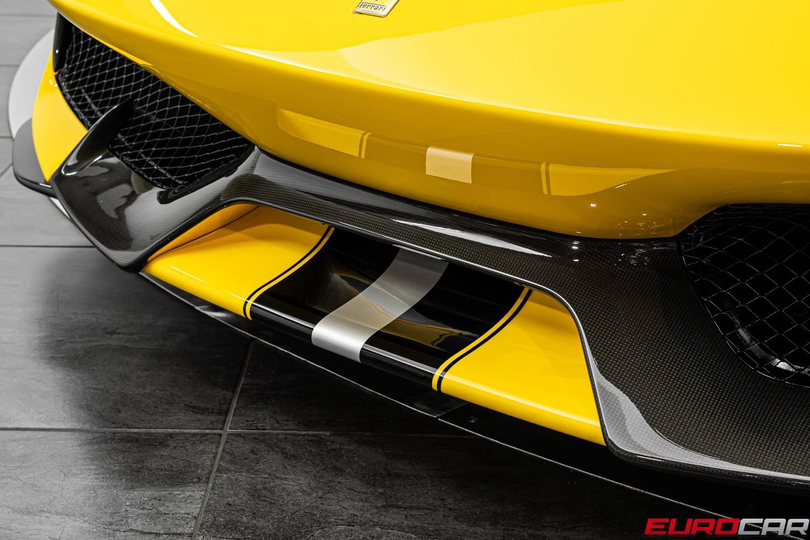 Used 2020 Ferrari 488 Pista Coupe RWD image 15
