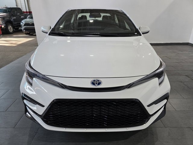 Used 2025 Toyota Corolla SE w/ Convenience Package image 8