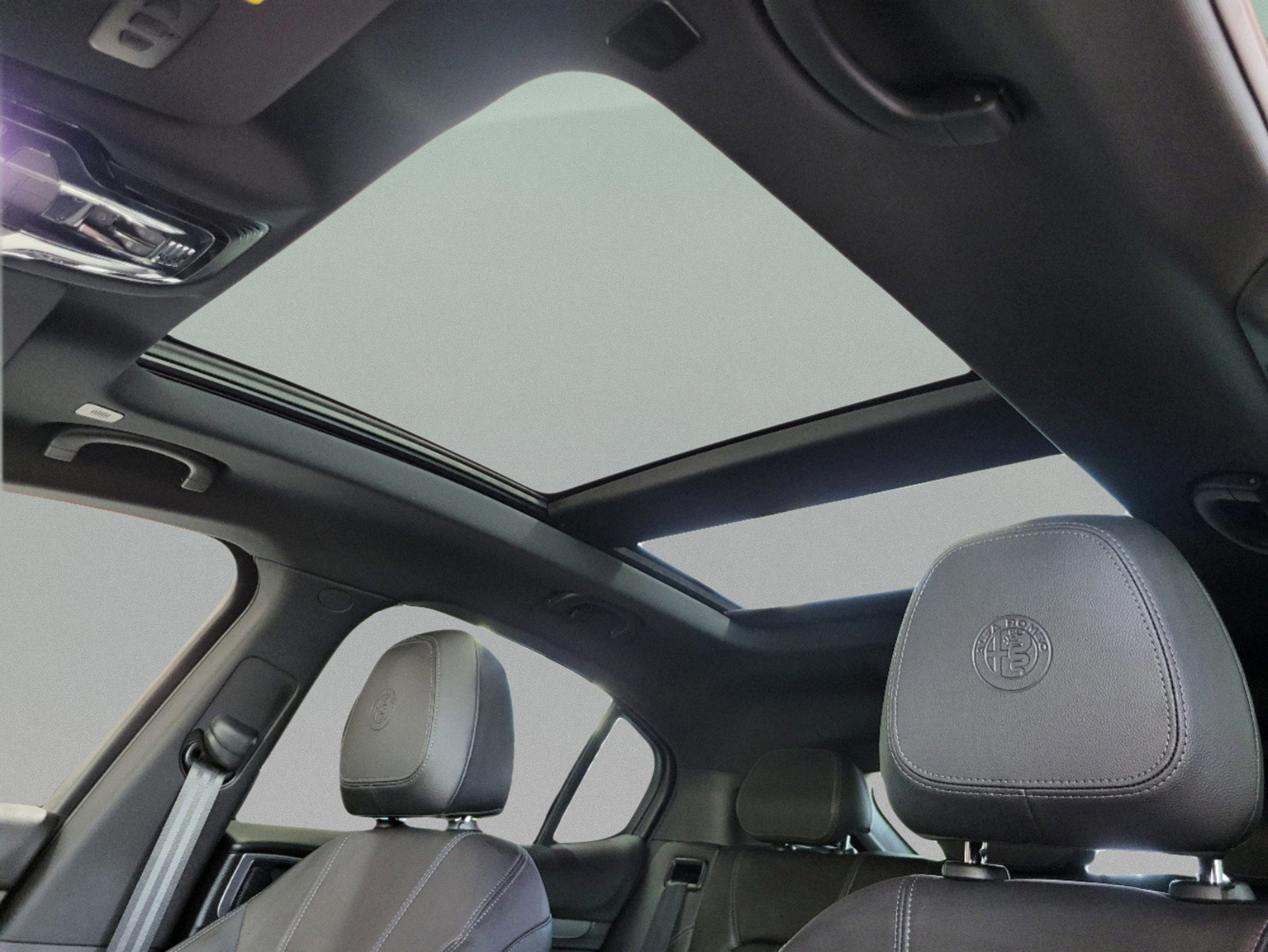 New 2025 Alfa Romeo Stelvio Sprint AWD/4WD image 35