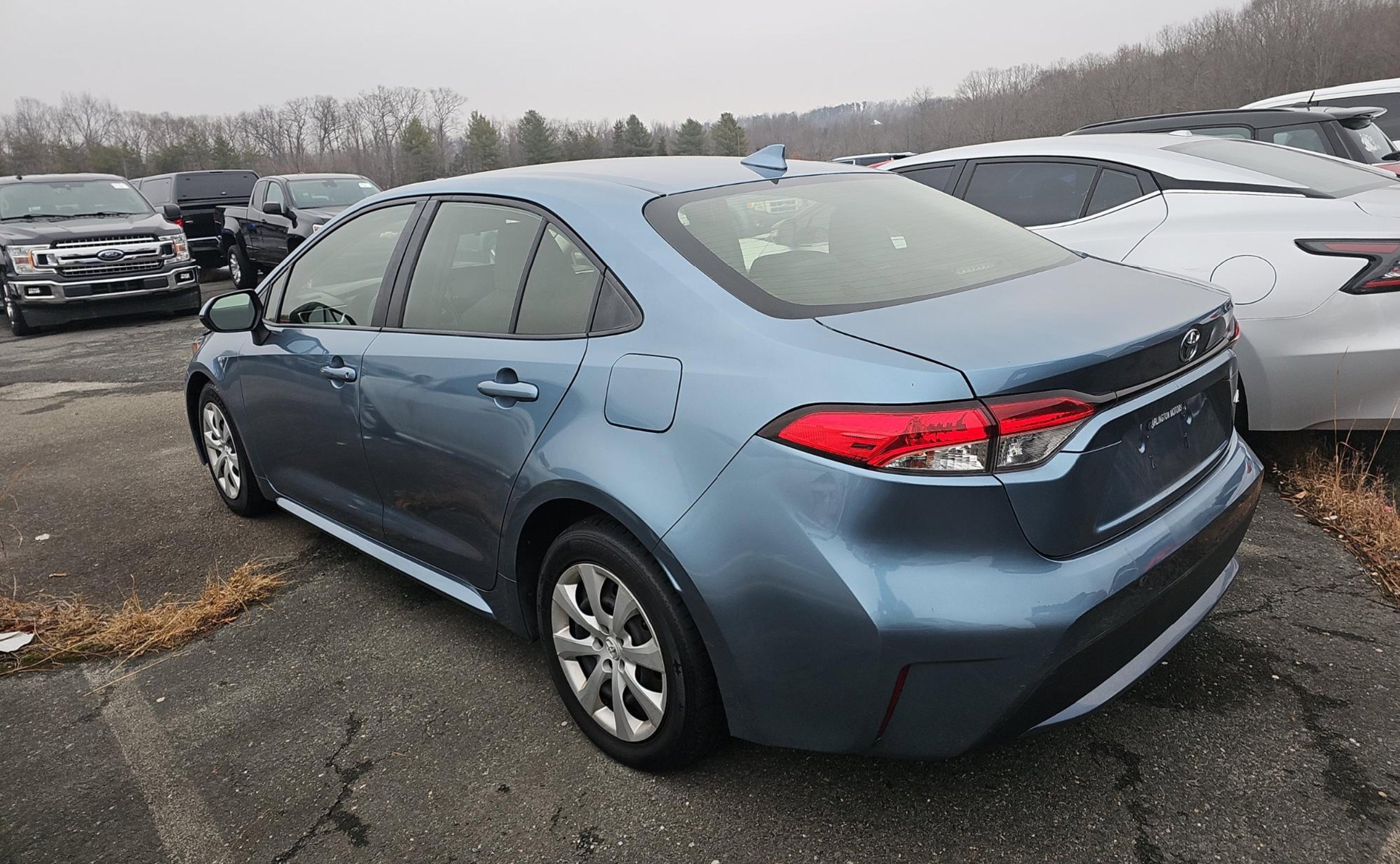 Used 2020 Toyota Corolla LE image 4