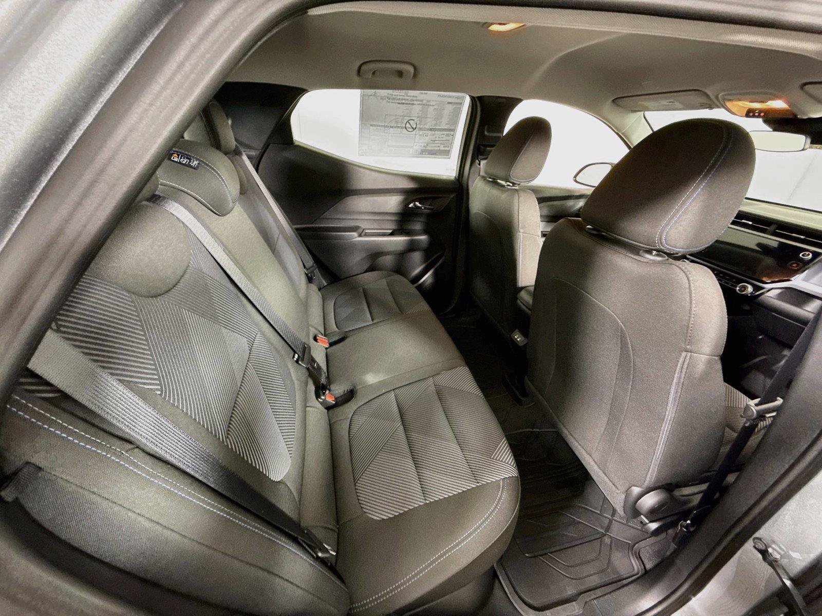 New 2027 Chevrolet Bolt LT w/ Comfort Package FWD image 19