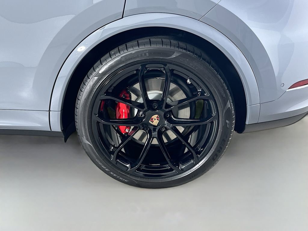 Certified 2026 Porsche Cayenne S image 32