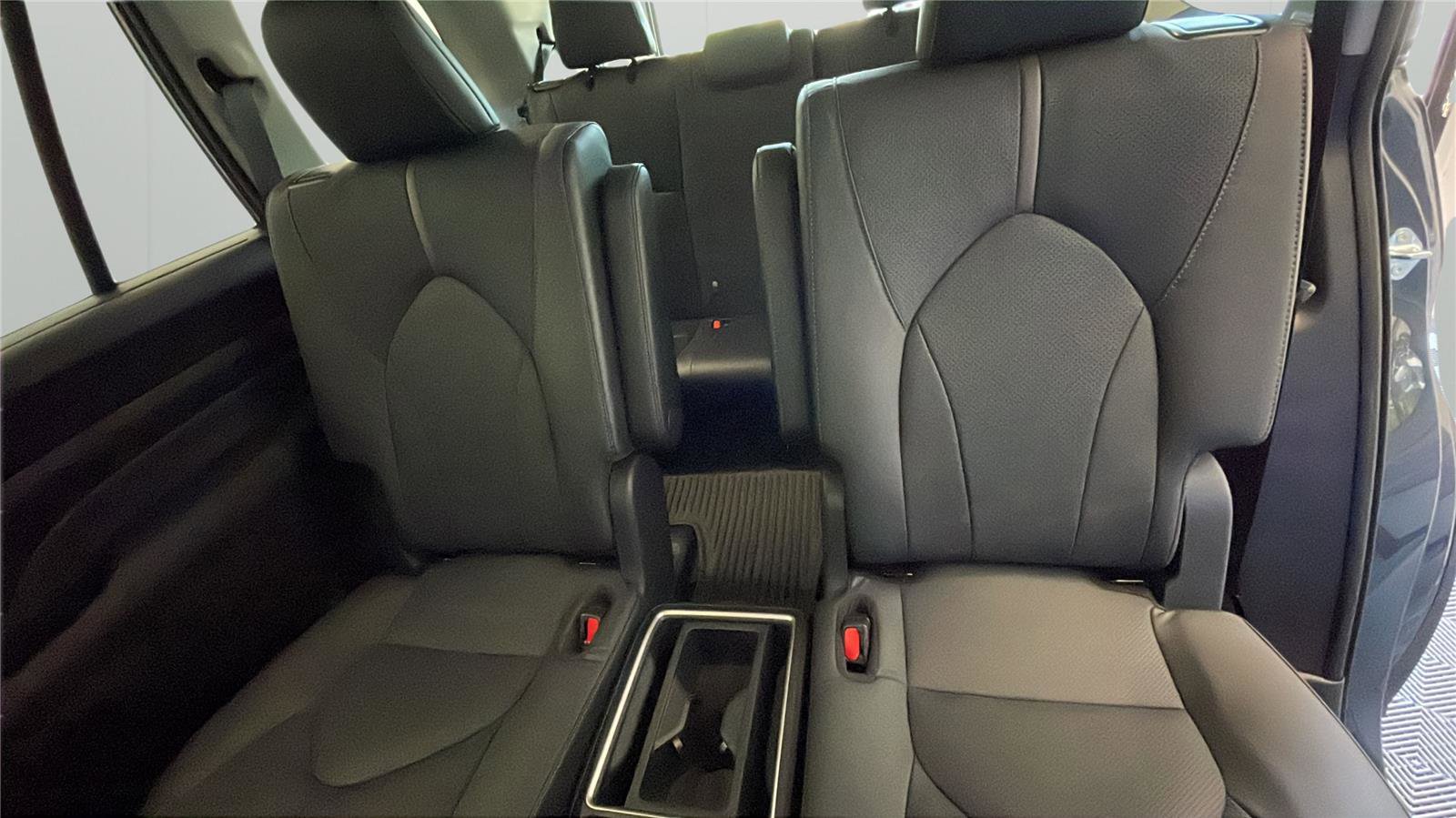 Used 2026 Toyota Grand Highlander AWD image 23