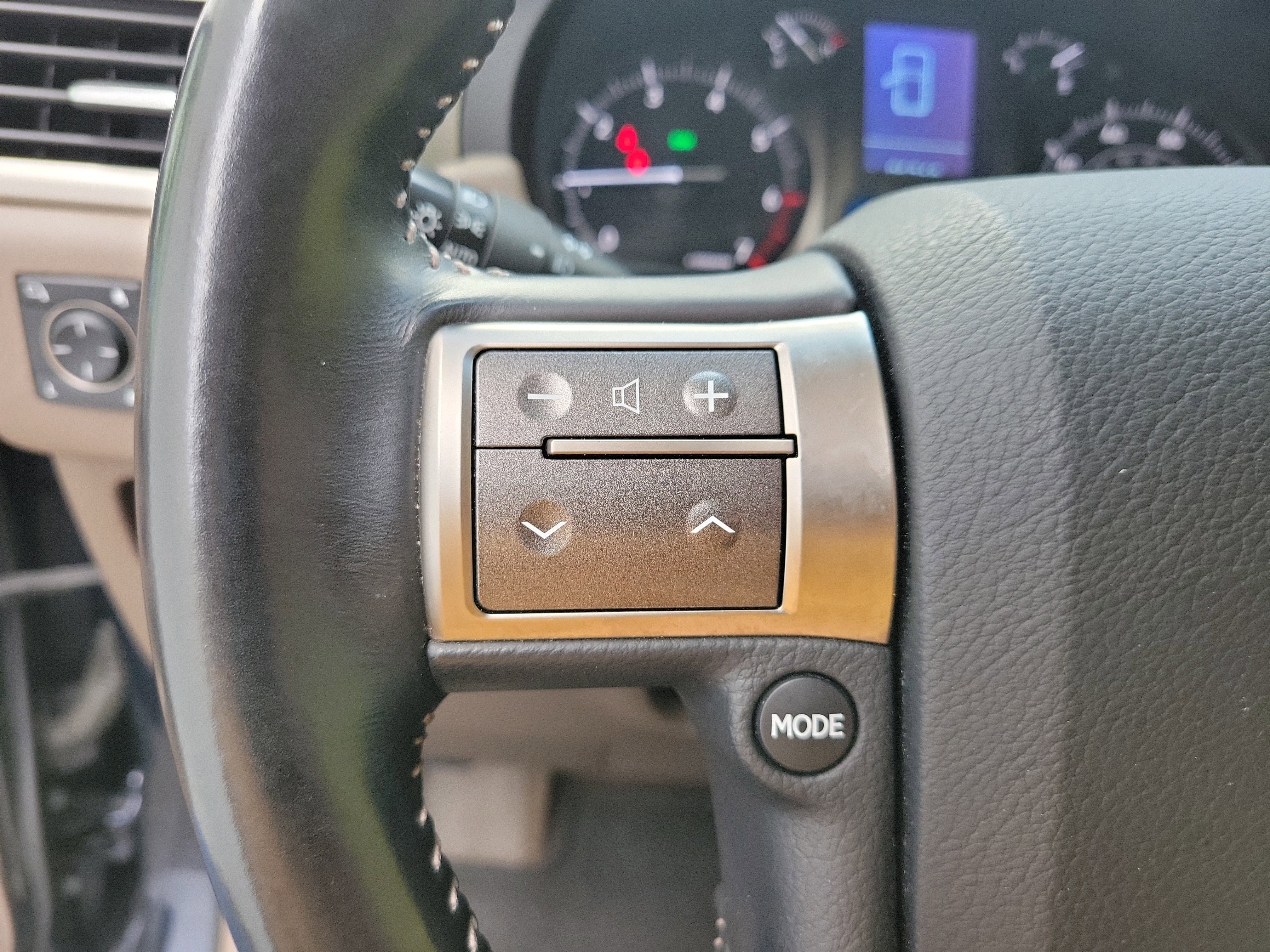 Used 2019 Lexus GX 460 image 34