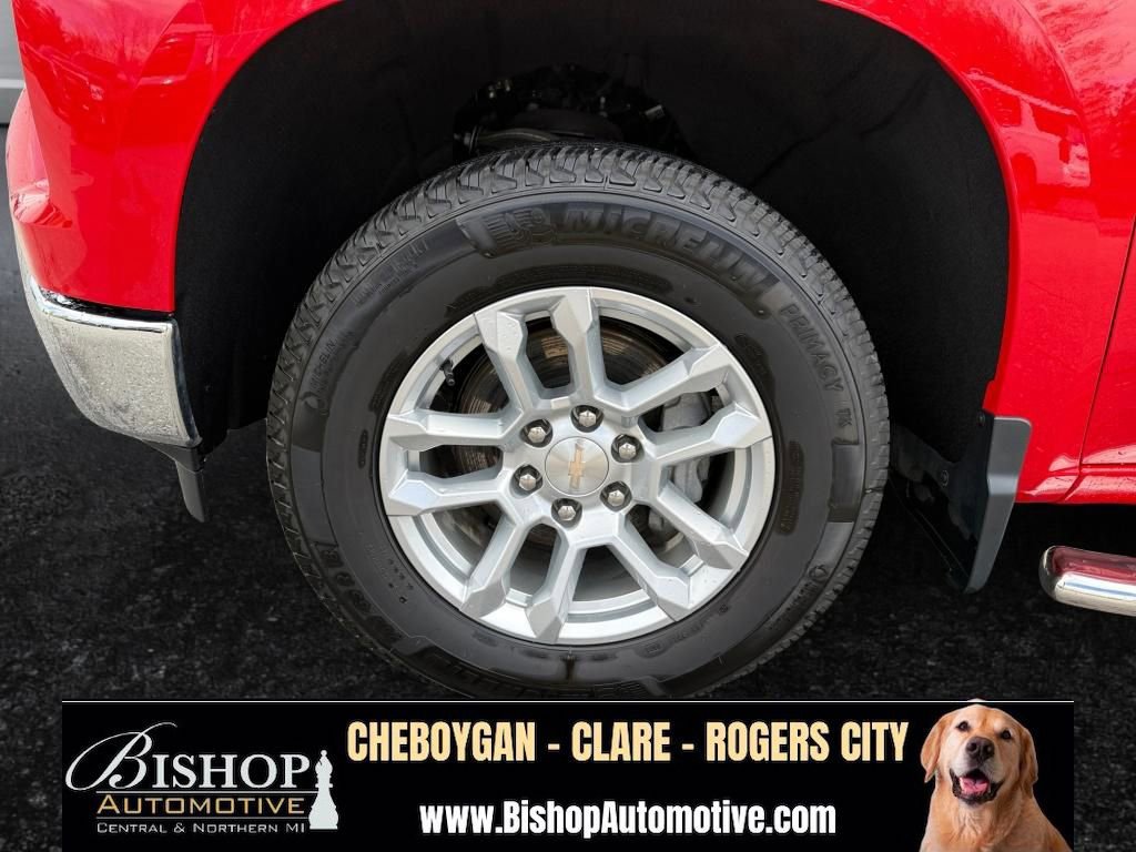 Used 2024 Chevrolet Silverado 1500 LT AWD/4WD image 25
