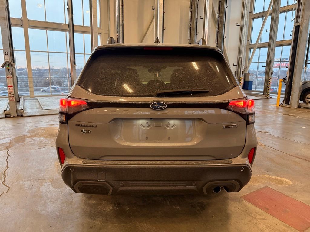 Used 2025 Subaru Forester Limited image 4