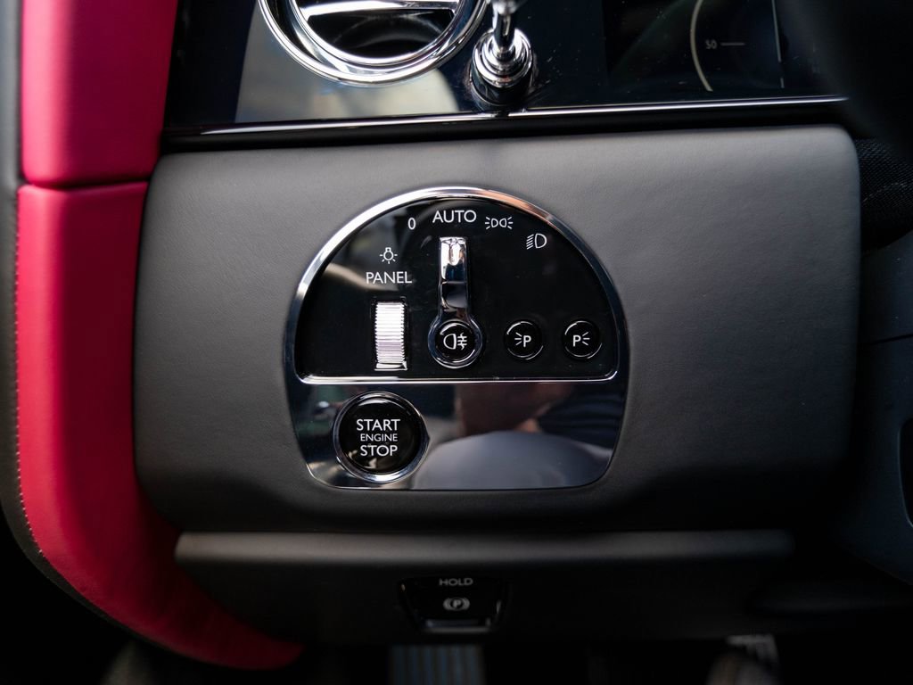 New 2026 Rolls-Royce Cullinan AWD/4WD image 23