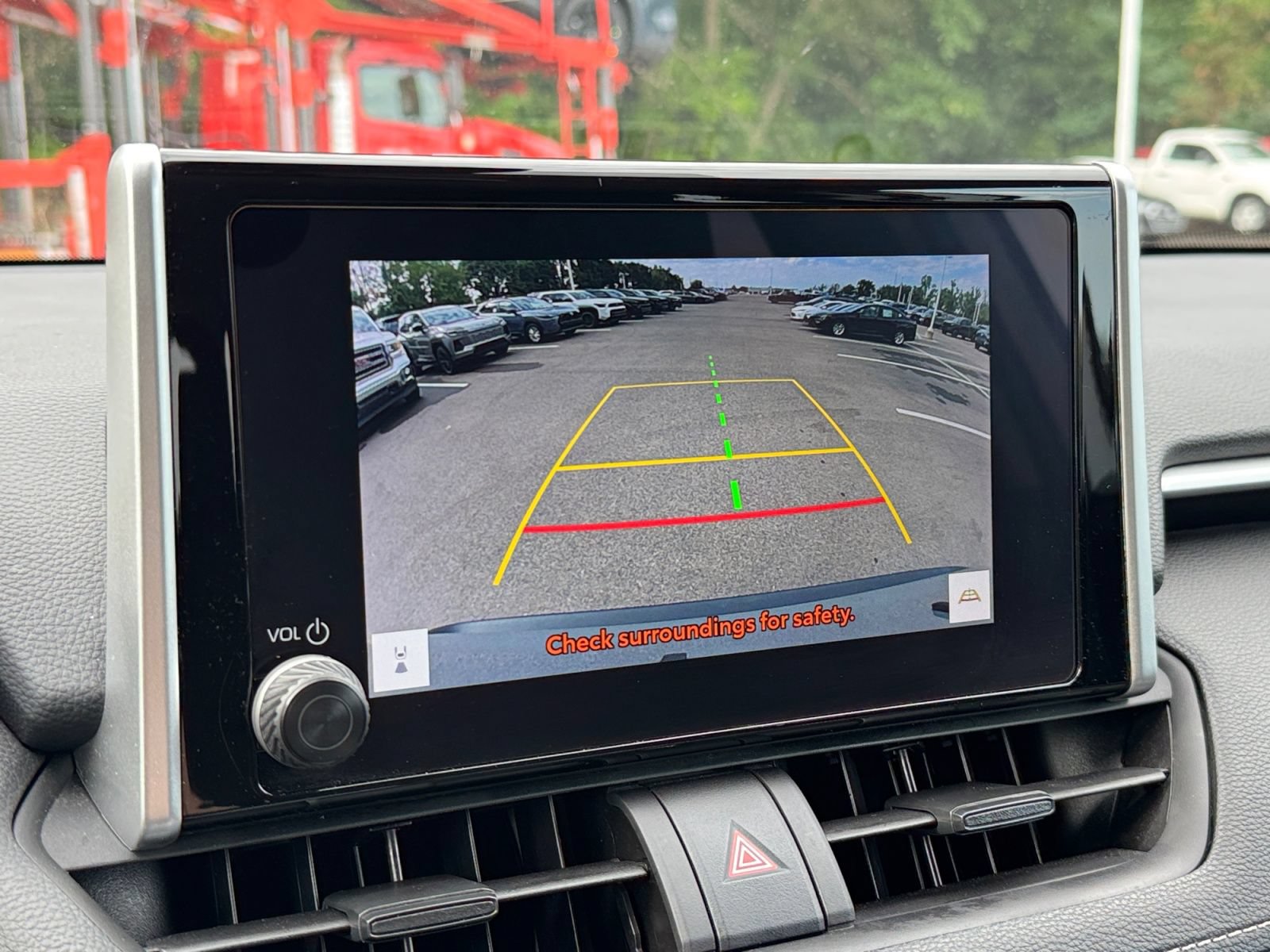 Used 2024 Toyota RAV4 XLE FWD image 21