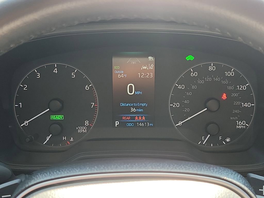 Used 2024 Toyota Corolla Cross SE image 26