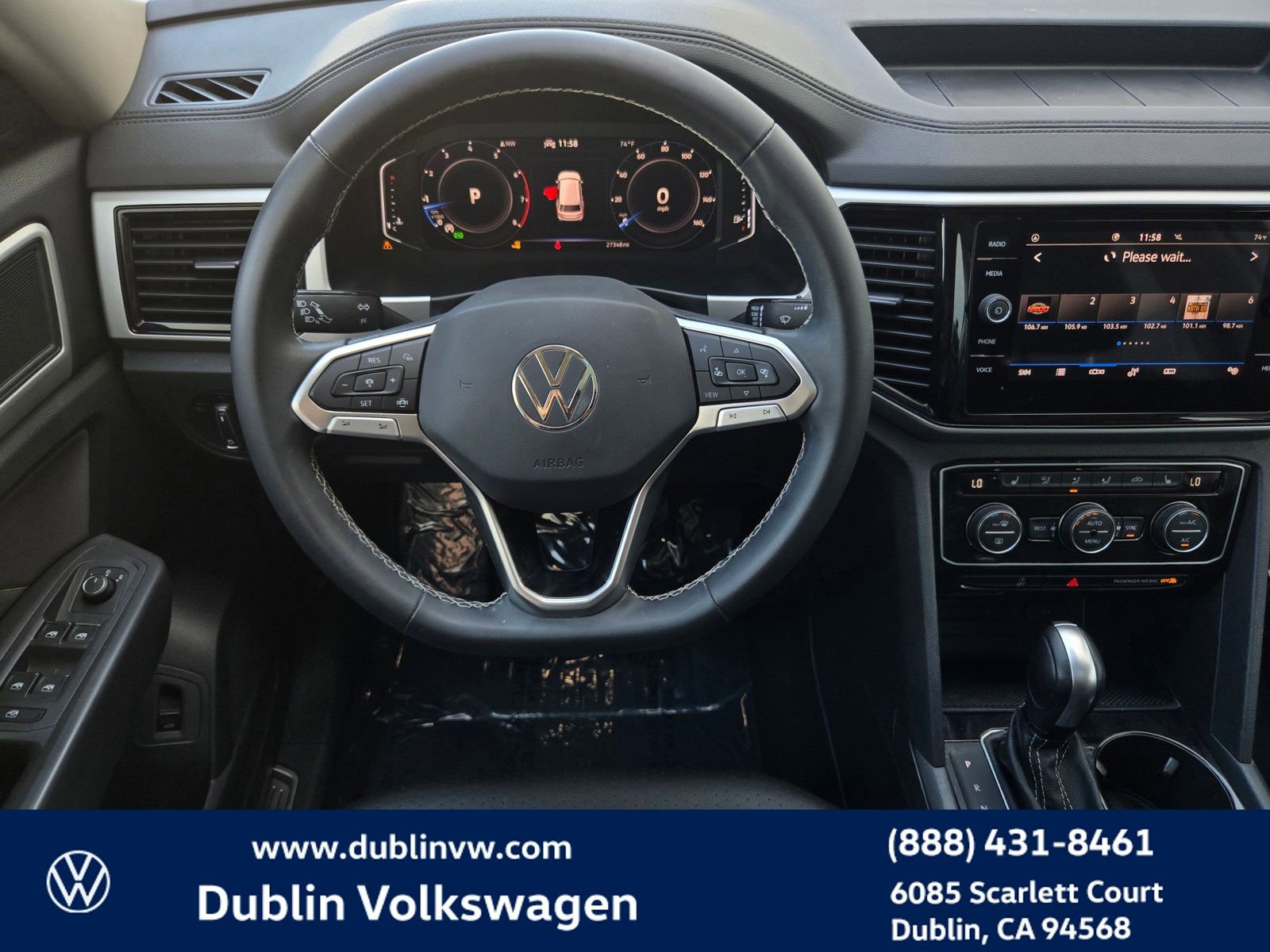 Used 2023 Volkswagen Atlas SE w/ Panoramic Sunroof Package FWD image 12