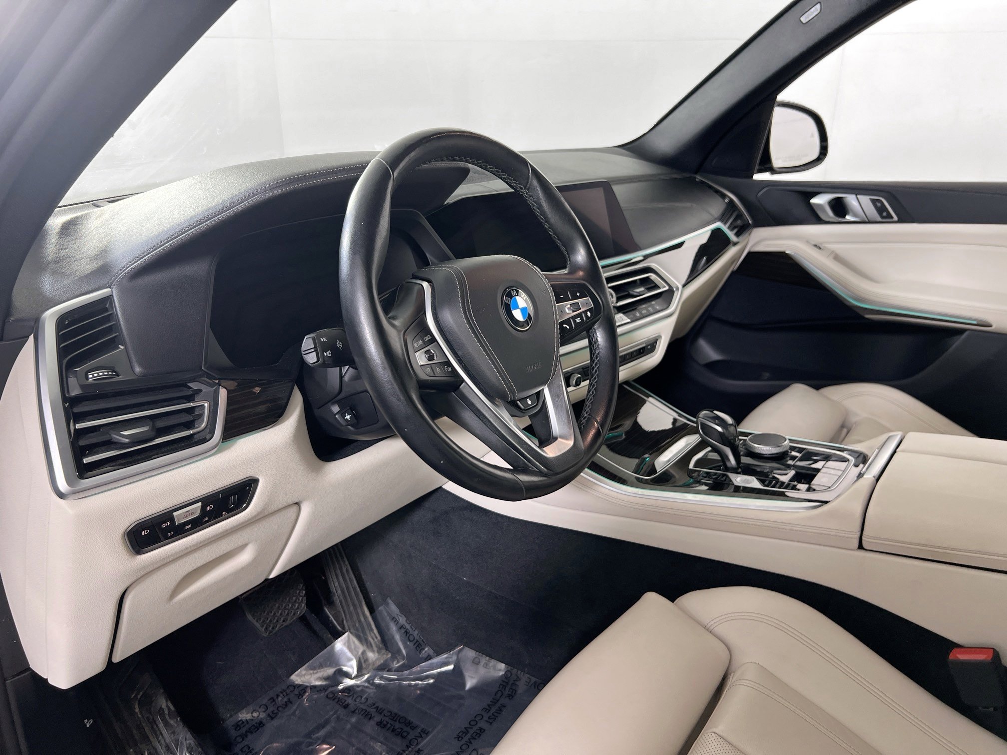 Used 2020 BMW X5 xDrive40i w/ Premium Package AWD/4WD image 9