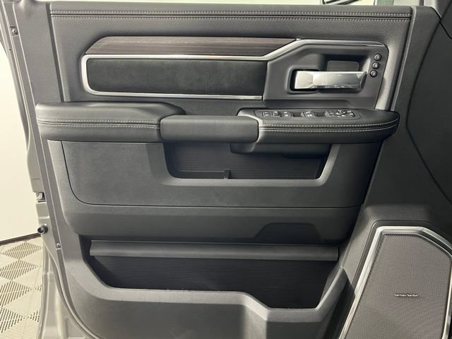 New 2026 RAM 3500 Laramie AWD/4WD image 24