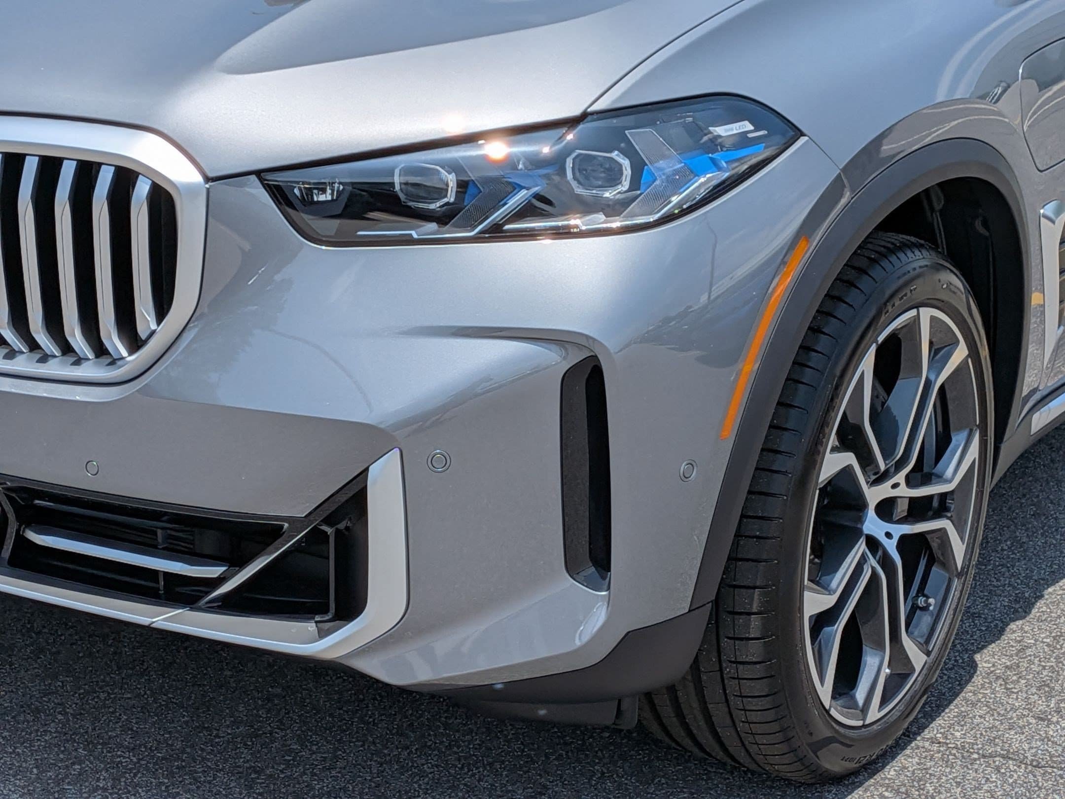 New 2026 BMW X5 xDrive50e AWD/4WD image 9