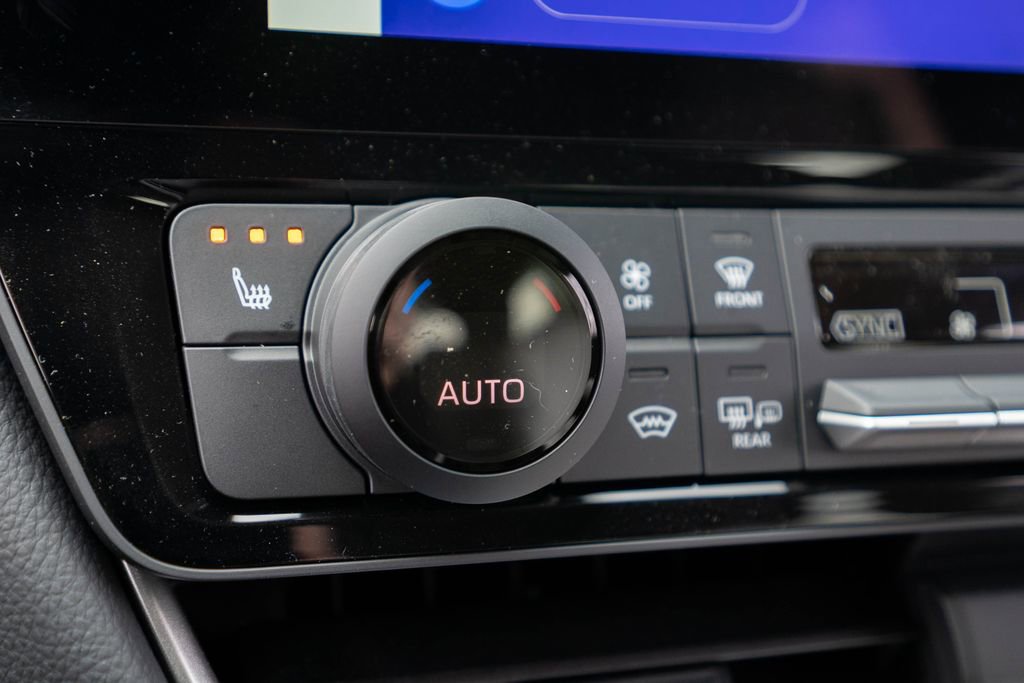 New 2026 Toyota Grand Highlander XLE image 27