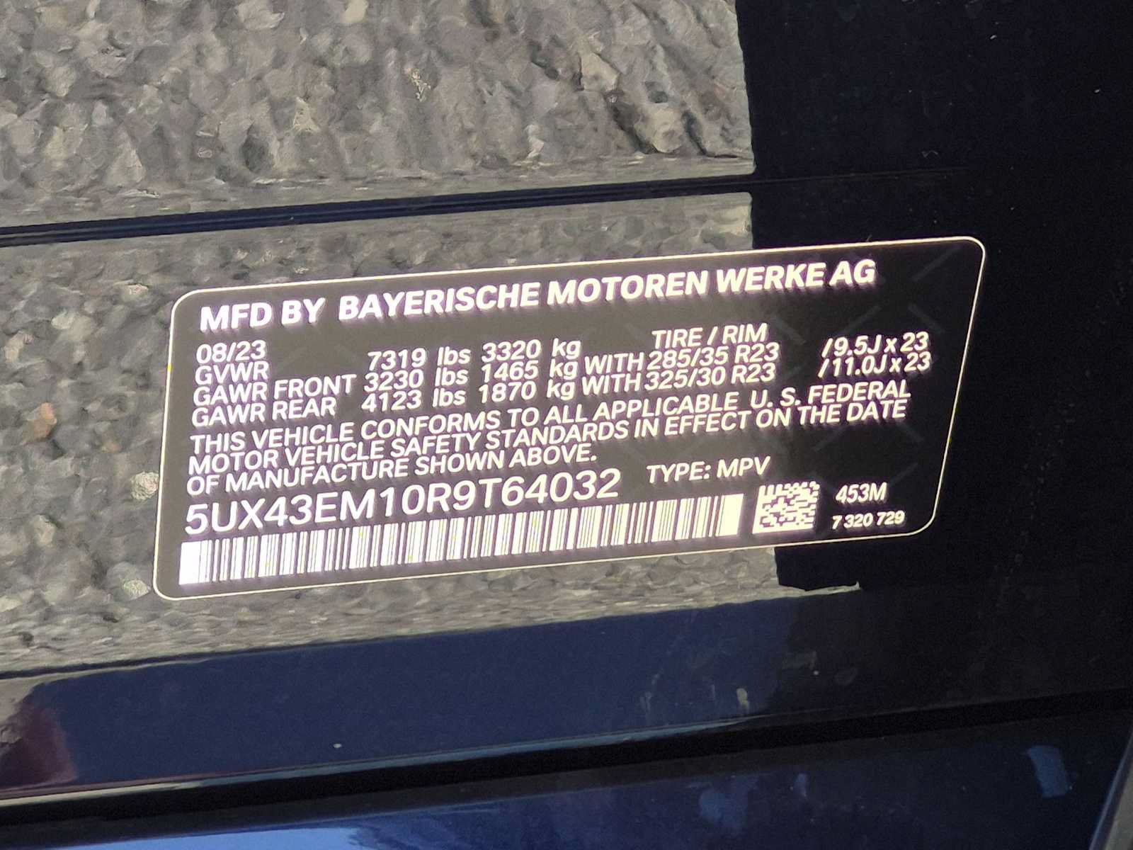 Used 2024 BMW ALPINA XB7 AWD/4WD image 38