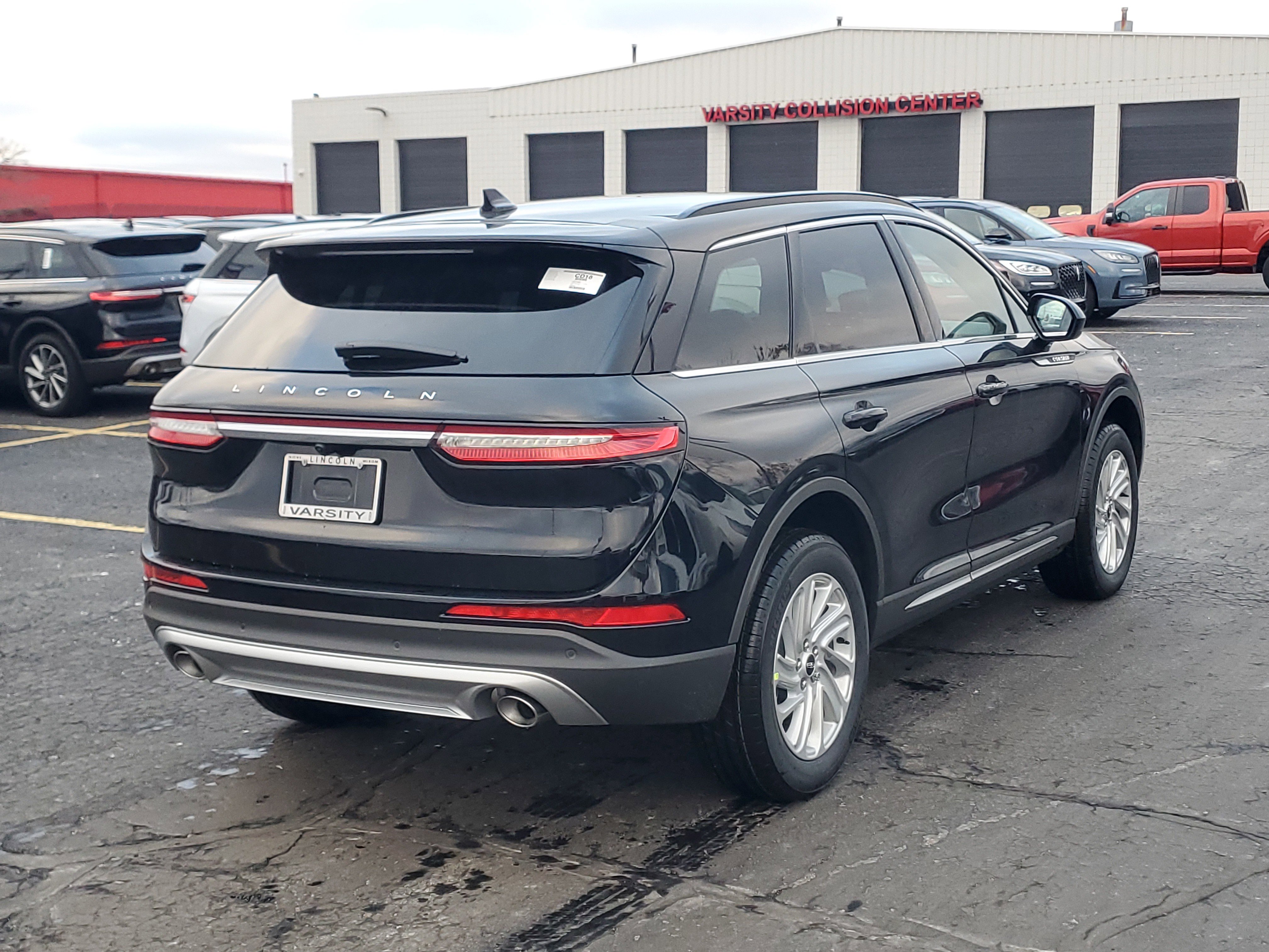 New 2026 Lincoln Corsair Premiere image 4