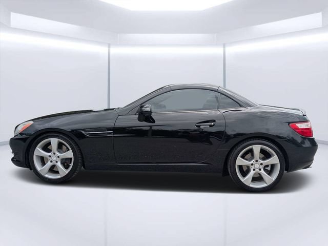 Used 2012 Mercedes-Benz SLK 350 image 6