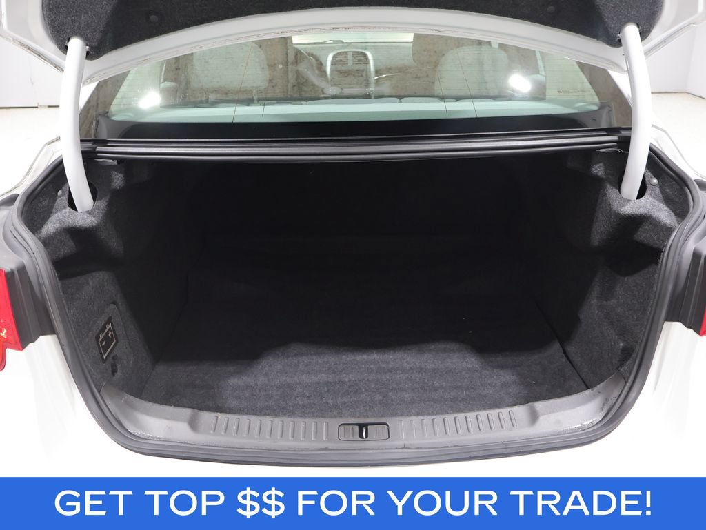 Used 2015 Chevrolet Malibu LS FWD image 4