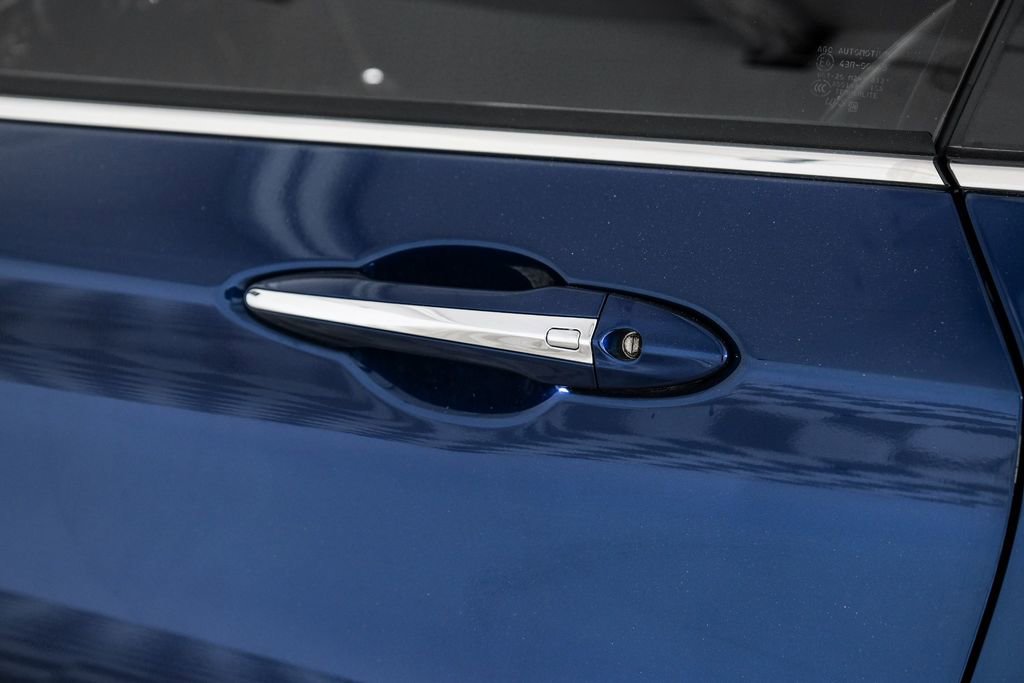 Used 2019 INFINITI Q60 3.0t Luxe w/ Essential Package image 40