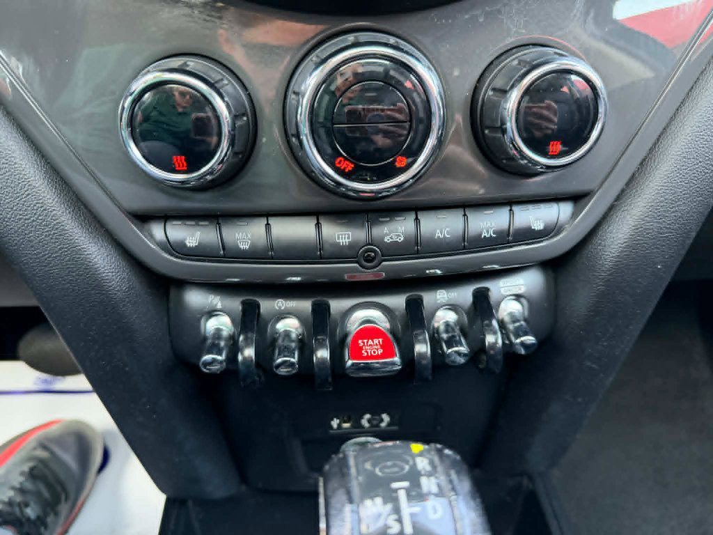 Used 2018 MINI Cooper Countryman FWD image 11