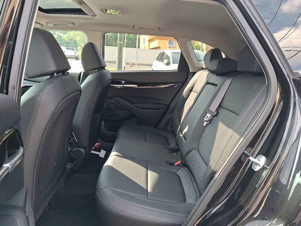 Used 2024 Kia Seltos EX AWD/4WD image 11