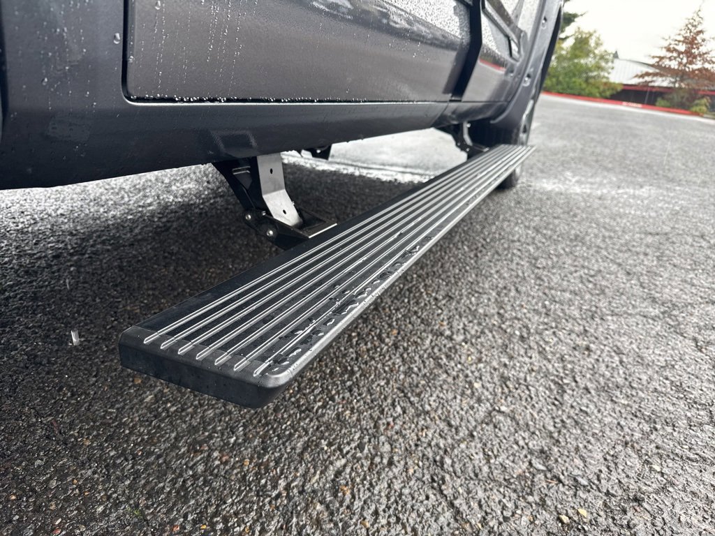 Used 2024 Toyota Tundra Platinum image 10