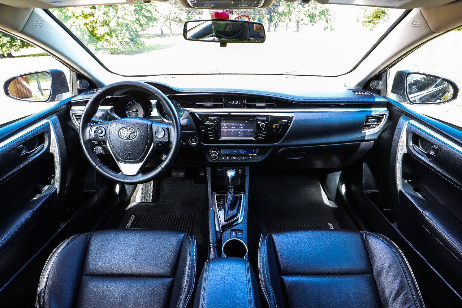 Used 2015 Toyota Corolla S Premium FWD image 2