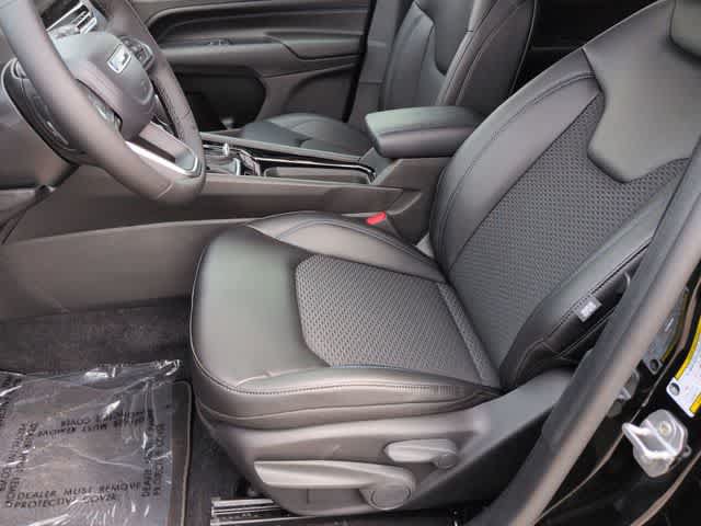 New 2026 Jeep Compass Latitude AWD/4WD image 16