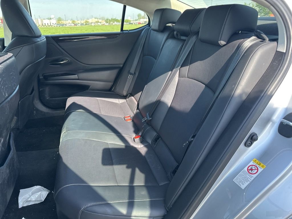 Used 2019 Lexus ES 300h w/ Premium Package FWD image 15