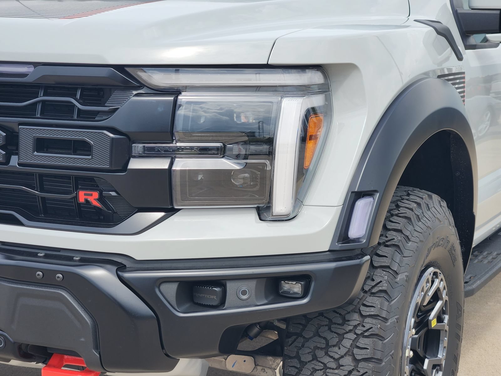 New 2026 Ford F150 Raptor w/ Equipment Group 803A Raptor R AWD/4WD image 9