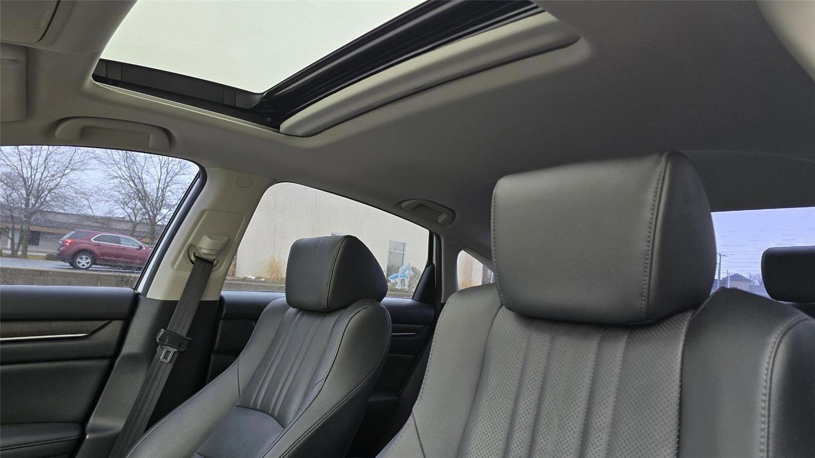 Used 2019 Honda Accord EX-L image 9