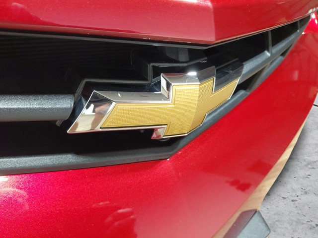 Used 2015 Chevrolet Camaro LT RWD image 12