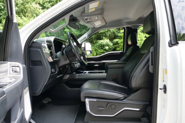 Used 2023 Ford F350 Lariat w/ Tow Technology Package AWD/4WD image 27